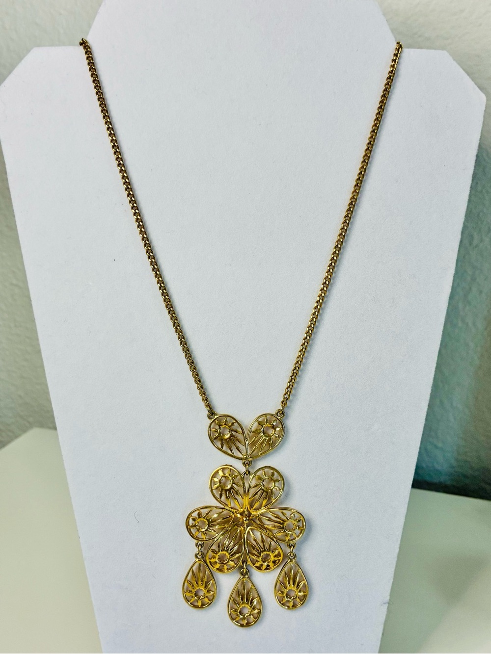 VTG Gold Floral Filigree Drop Dangling Pendant Necklace - Women's Jewelry EUC